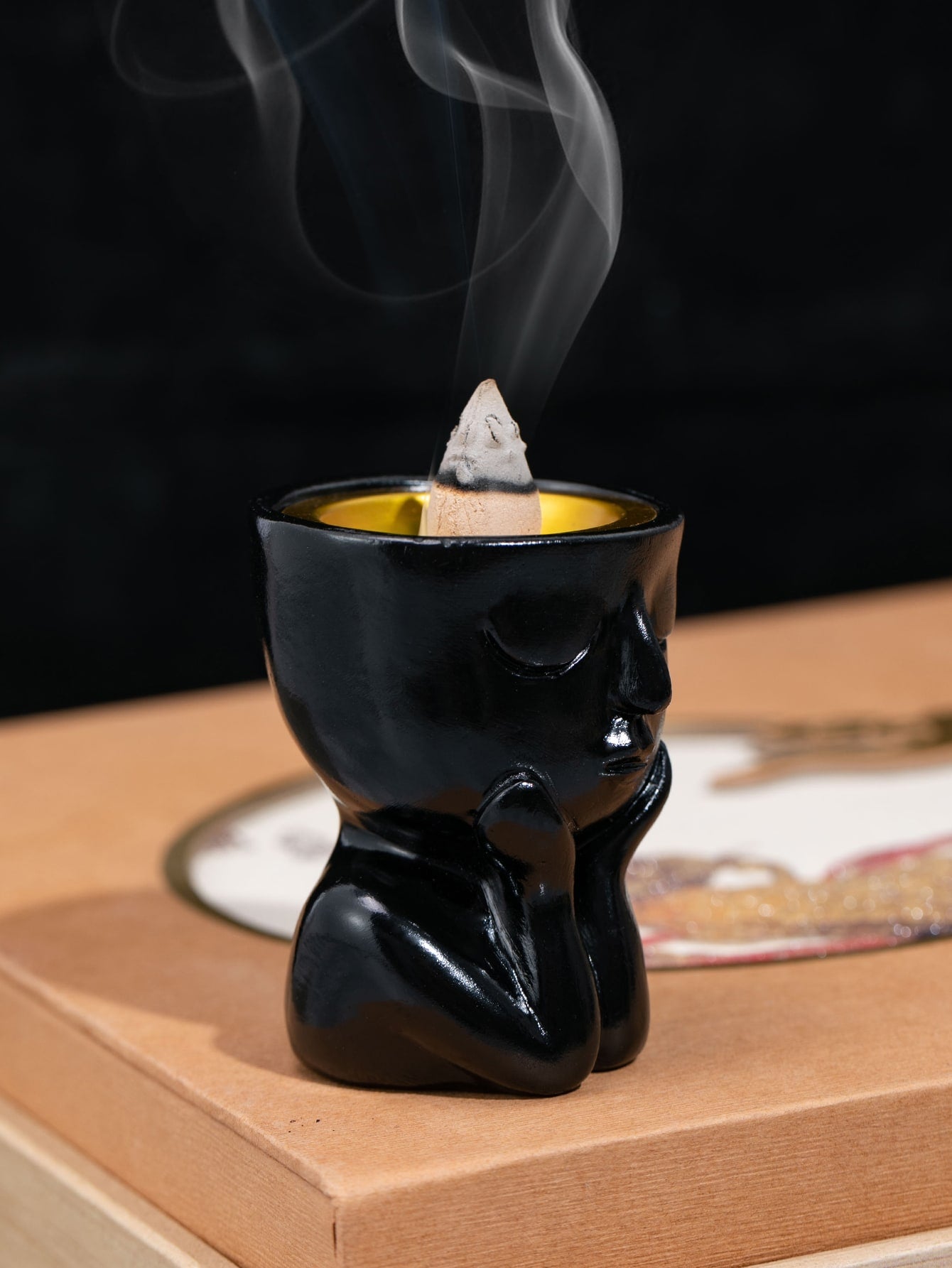 Figura quemador de incienso