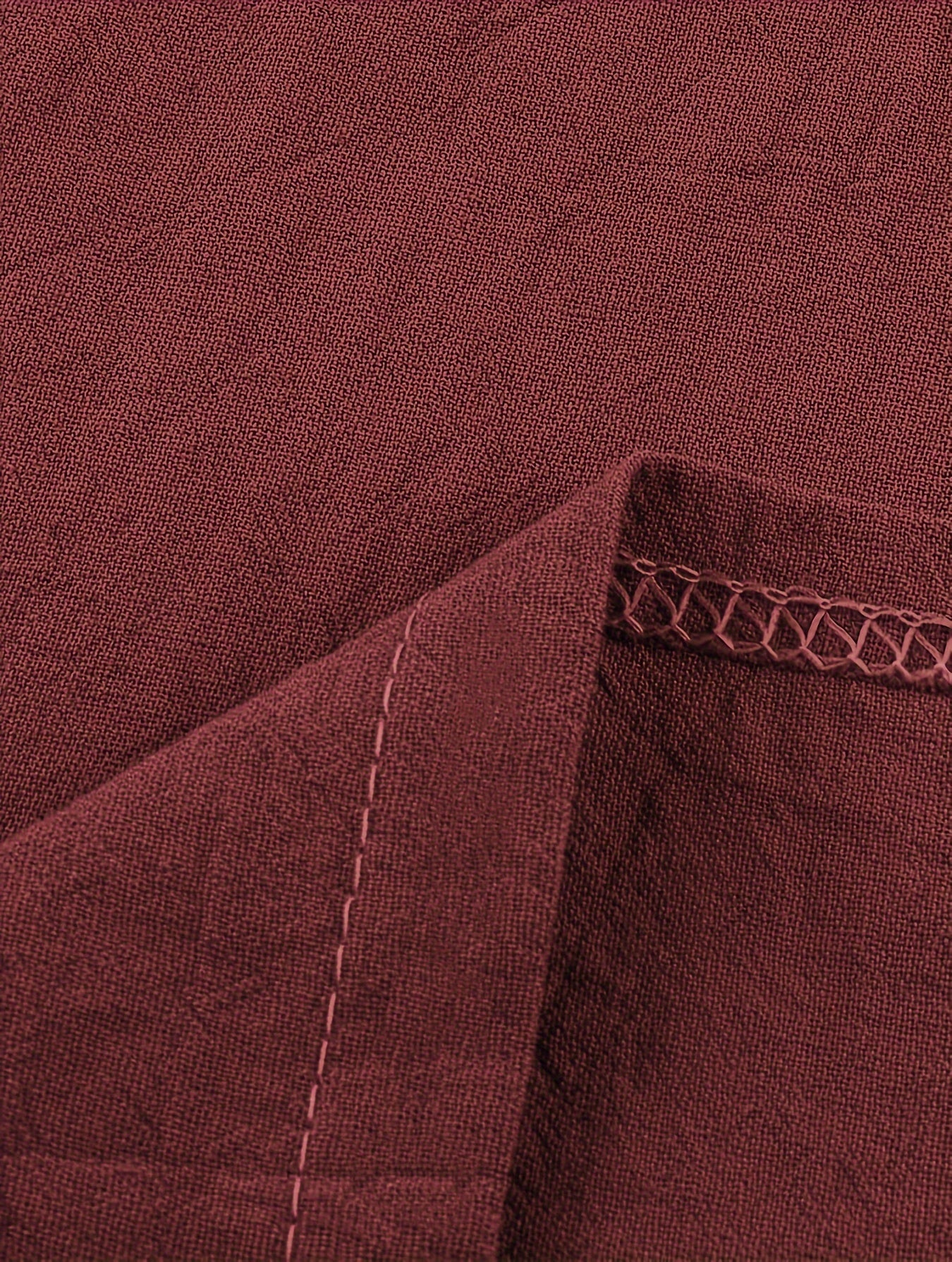 Conjunto casual de dos piezas en borgoña