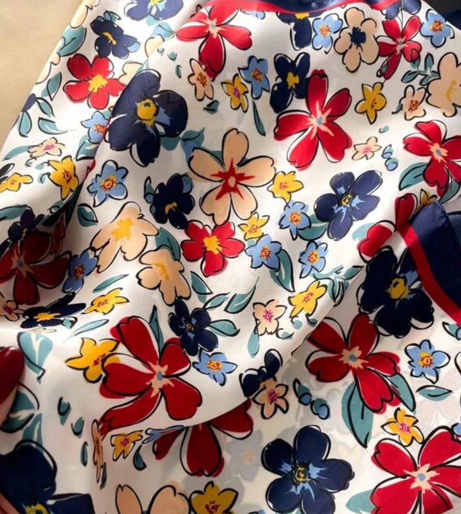 Pañuelo estampado con flores