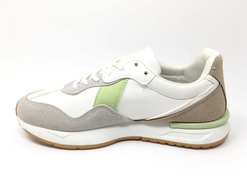 Deportiva blanco y pistacho